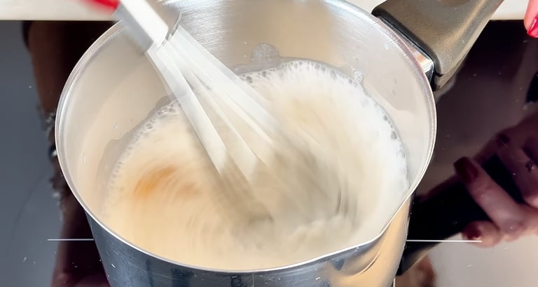 Unisci gli ingredienti della crema di riso al cocco