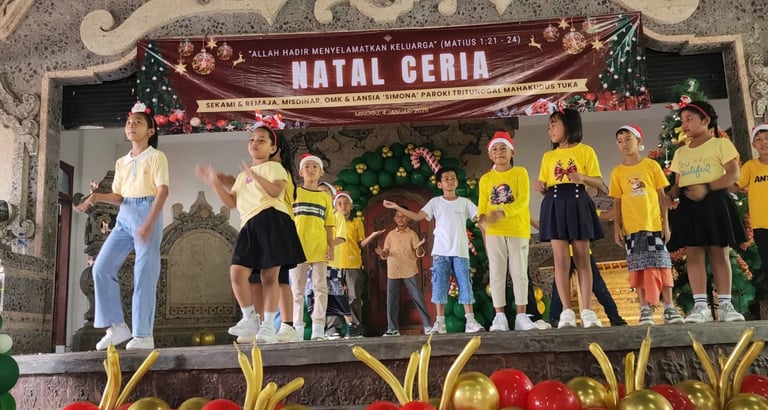 Natal Ceria Anak Sekami, OMK dan Lansia Paroki Tritunggal Mahakudus Tuka
