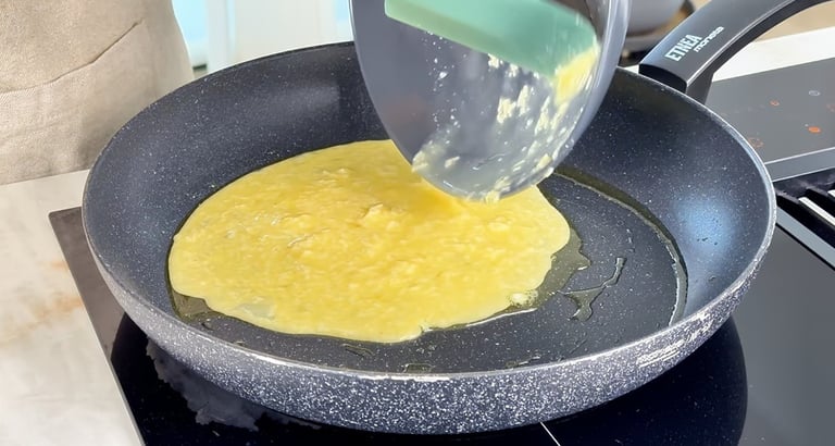 Cuoci l'omelette salata