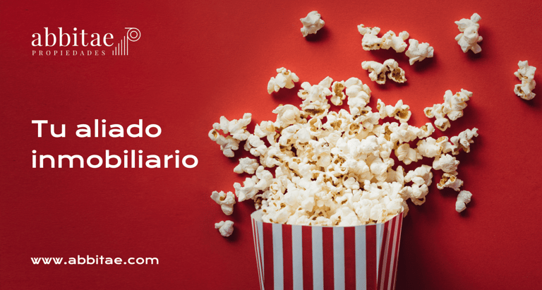 Una caja de palomitas de maíz con palomitas de maíz dentro de la caja
