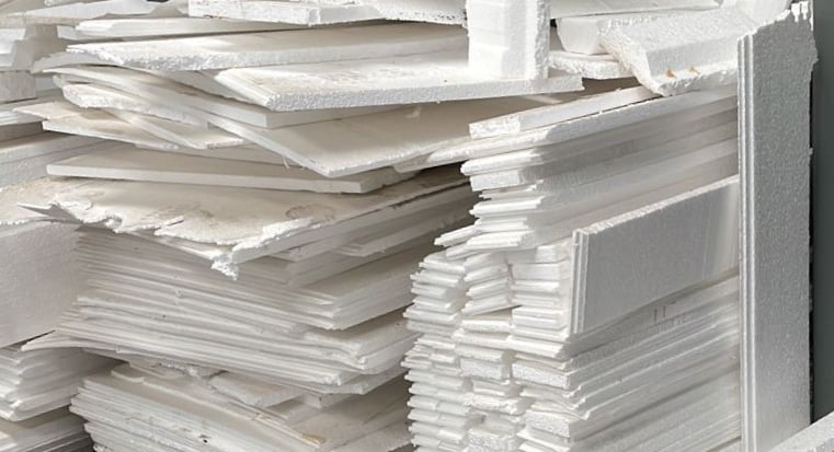 eps utilizado nas telhas emtalicas termoacusticas isolantes termicas e acústicas