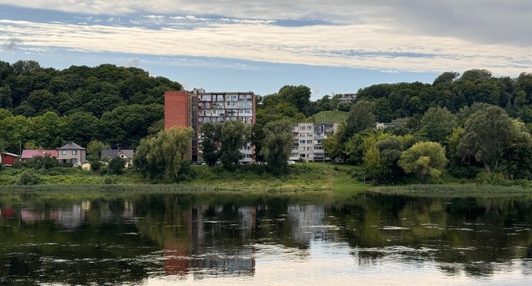 Butas Piliakalnio g., Fredoje, parduotas 9500 € (34%) brangiau nei banko įvertintas