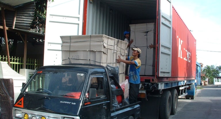 First Primuss Furniture container send to Australia