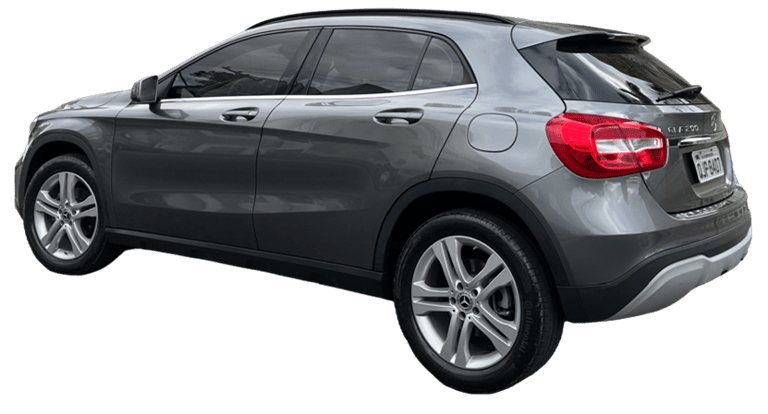 Mercedes Benz GLA 200 cinza, premium