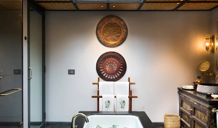 And-Beyond-Punakha-River-Lodge-Private-River-House-Bathroom-Interior