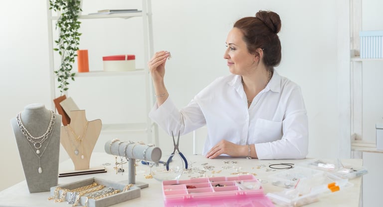 inspect-your-jewelry-for-damage