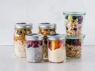 greek-yogurt-in-jars