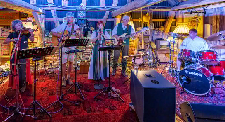 Auftritt beim Sommerfest in der Kult-Uhr-Scheune in Omersbach