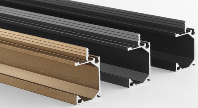 Cross-section of aluminum G-shape groove pull handle, showing 10mm groove depth and 2.2mm inner slot for secure slot-in fit.