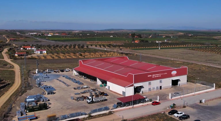 SERNA INDUSTRIAS METÁLICAS LÍDER EN DISTRIBUCIÓN MATERIAL GANADERÍA Y CERCADOS, OVINO VACUNO PORCINO