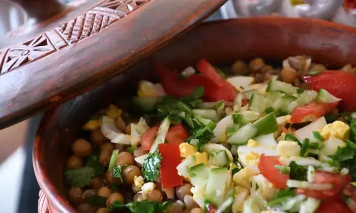 easy-chickpea-salad