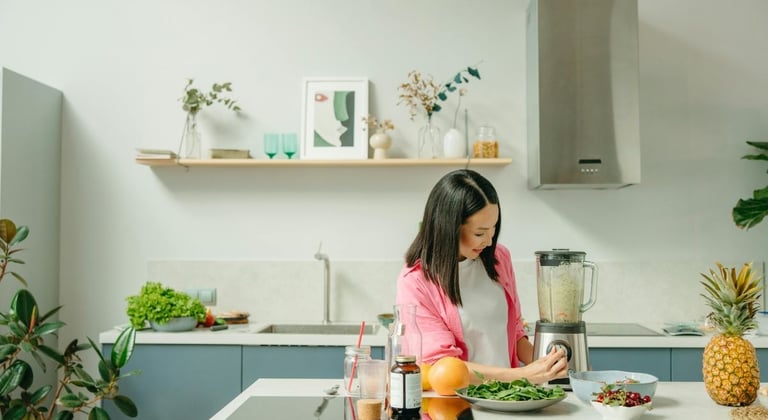 Smoothie preparation with fresh ingredients for the 21 Day Smoothie Diet