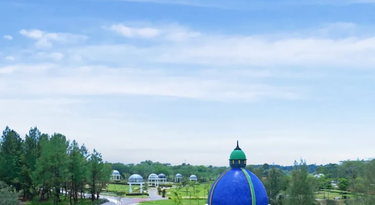 Paviliun dengan atap Blue Shappire untuk keluarga terkasih