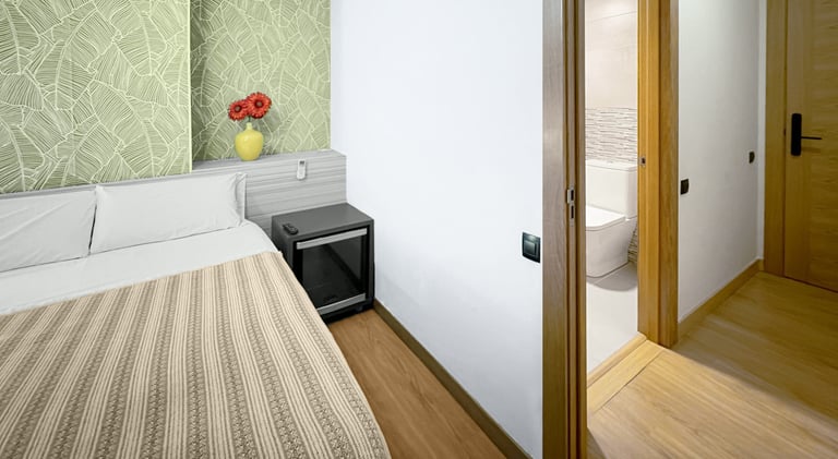 Habitación doble con baño Berceo Rooms