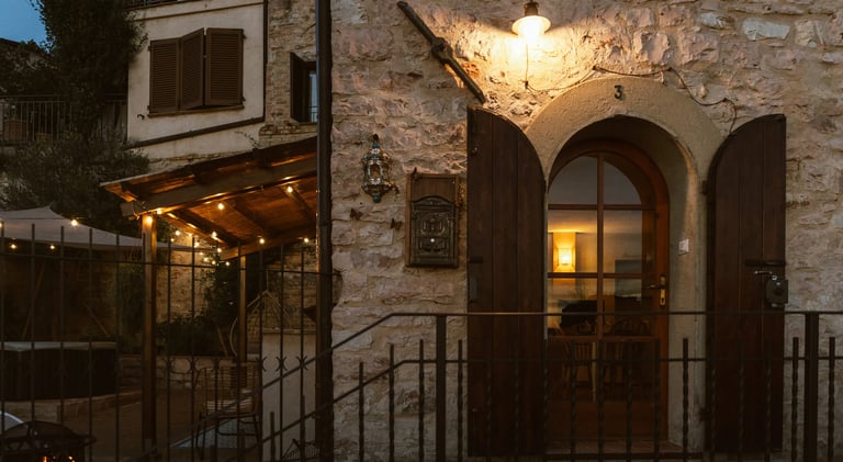Casa di Lucy Spello - Dimora di charme con grotta benessere privata e vista panoramica vallata Umbri