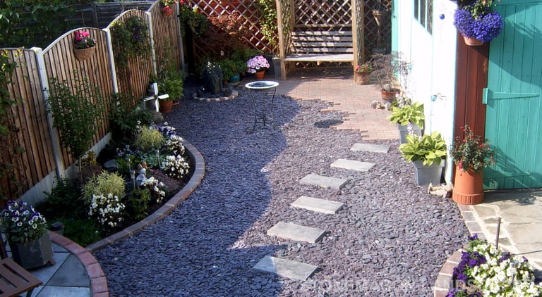 Small Aggregate Garden