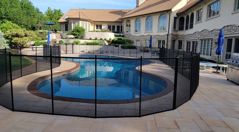 mesh pool fence