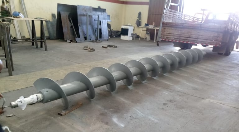 Serviço de fabricação e montagem de rosca transportadora