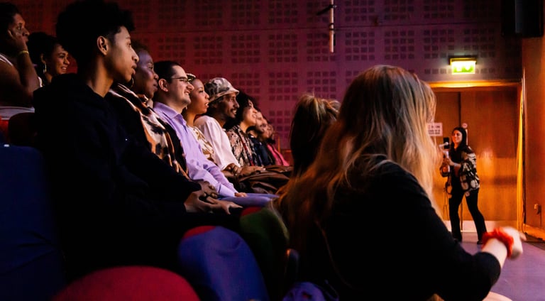 captivated audience at an calabash event. Photo by @bimsphotography