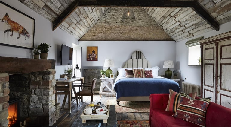 boys hall hotel, bedroom