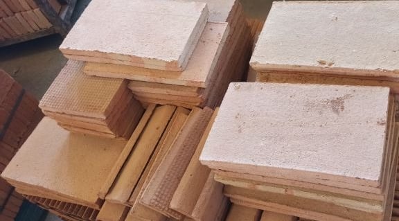 carreaux-traditionnels-de-terre-cuite- dominante rosés