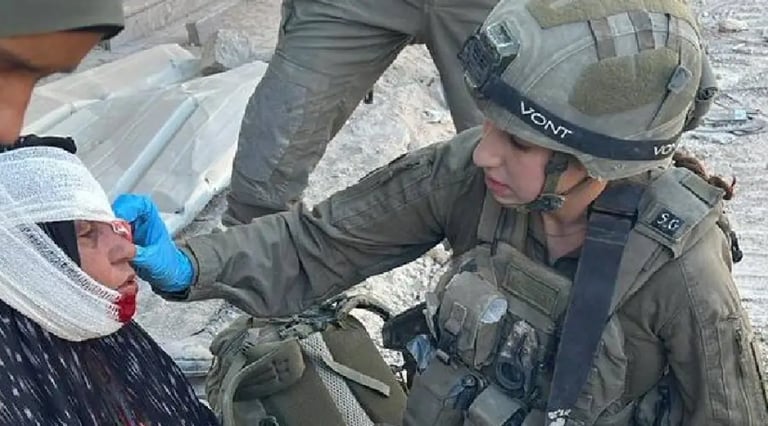 Paramédica atende  moradores de gaza