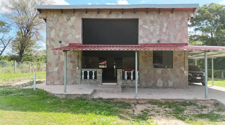 Möbliertes Haus zur Miete für 1–2 Personen – Independencia / Paraguay