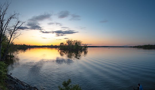 OVERLOOK AT HOOVER RESERVOIR IN GALENA OHIO