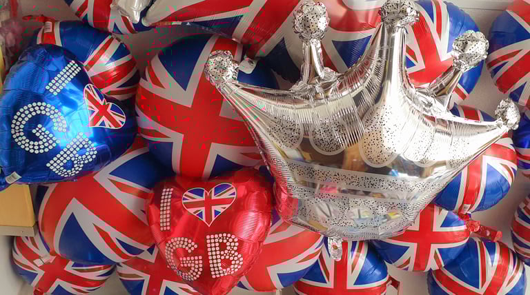 UK flag balloons