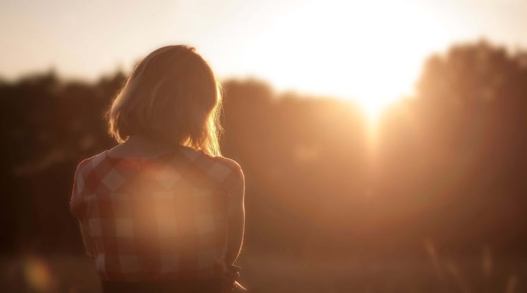 A woman wondering what avoidant attachment really is