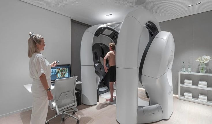 medical diagnostic at a longevity clinic