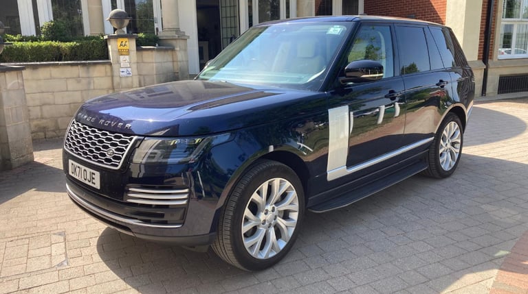 Range rover luxury vehicle