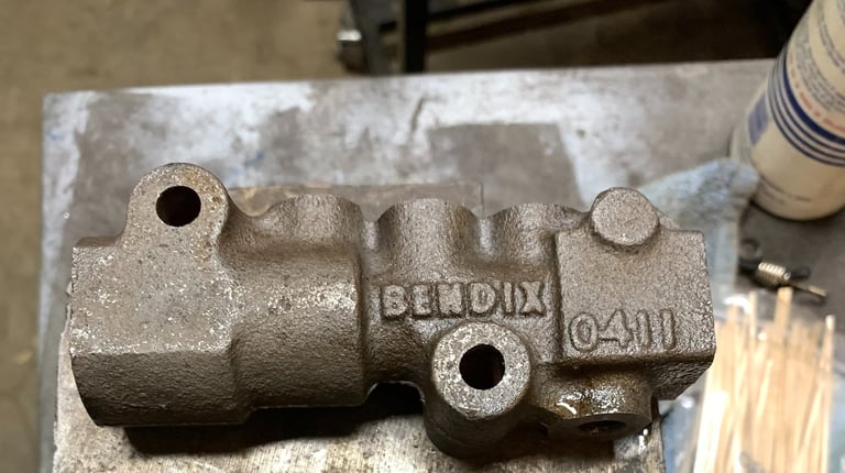 Bendix 0411 valve