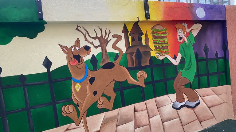 Pictură murală Shaggy și Scooby-Doo.