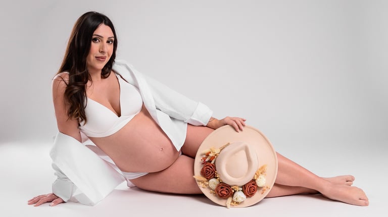 Fotos de embarazo alicante, fotografia newborn, fotografia artistica alicante.