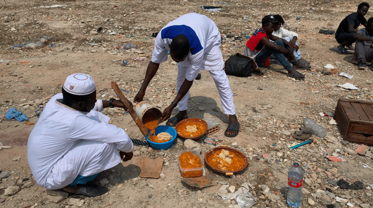 "THIS JUNGO LIFE" takes us inside the lives of young refugees and asylum seekers from Sudan, living on the streets of Morocco