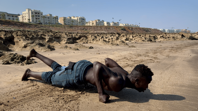"THIS JUNGO LIFE" takes us inside the lives of young refugees and asylum seekers from Sudan, living on the streets of Morocco