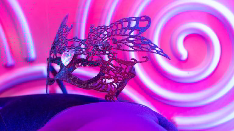 piece secrete ou secret room ou playroom dans loveroom de luxe en bretagne