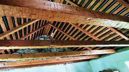 Knoxville, TN Travel - Ramsey House built by hand tools to hewn the round logs into square beams
