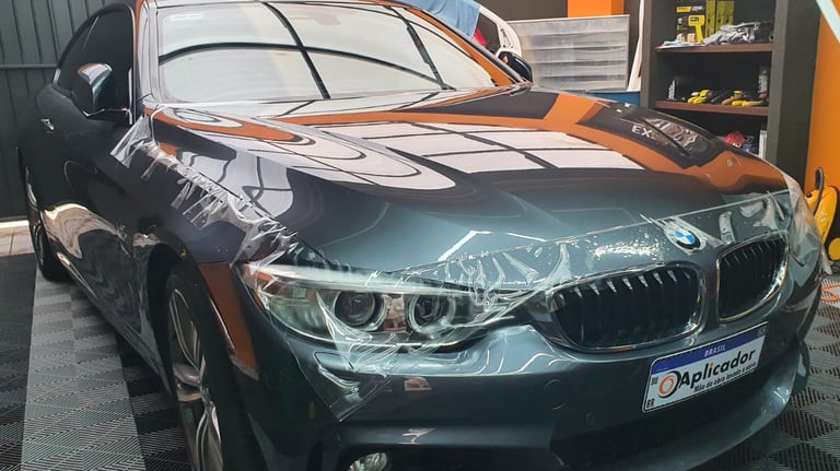 a car that is being PPF aplication