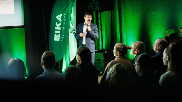 Verslo renginiu, konferenciju, imones seminaru, parodu, mugiu, prezentaciju, ir mokymu fotografas Vilniuje