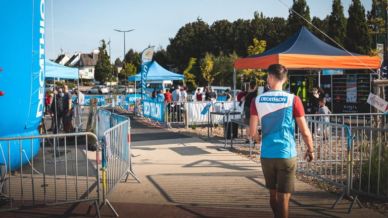 Victor Carrer, freelance événementiel sportif, régisseur, chef de projet et animateur micro.