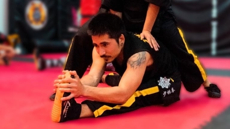a man and woman doing a jiu jiu jiu jiu jiu
