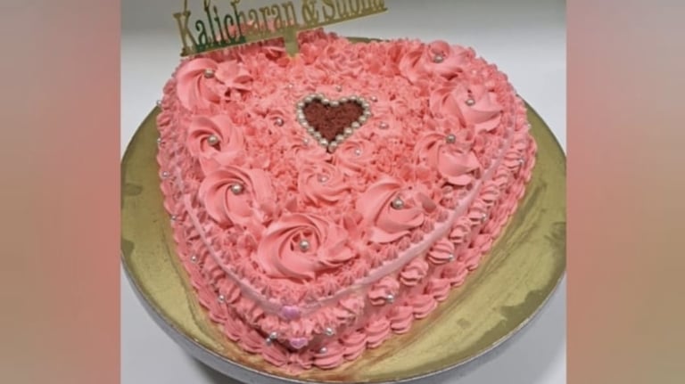 Red Velvet Cheese Cream Cake