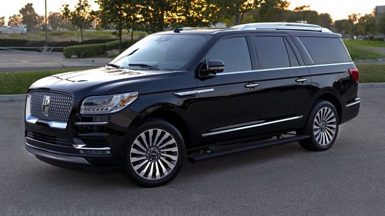 5-6 passenger-lincoln-navigator