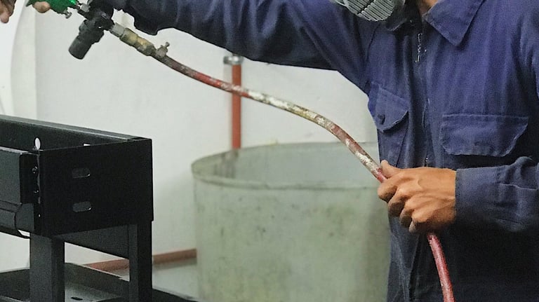 Trabajo de pintura sobre maquina de cafe