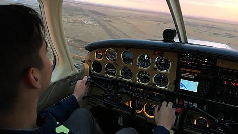 Alumno realizando su curso de piloto privado en el aeroclub Río Gallegos
