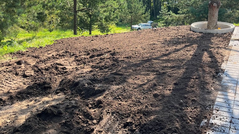 Atliekami sklypo lyginimo (planiravimo) darbai