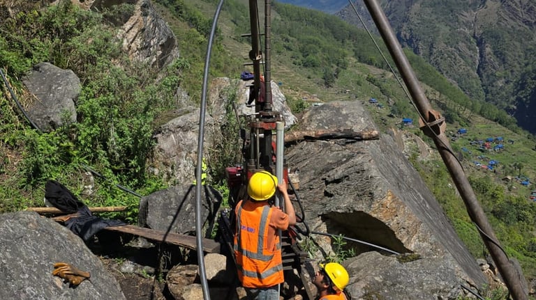 experts-checking-the-site