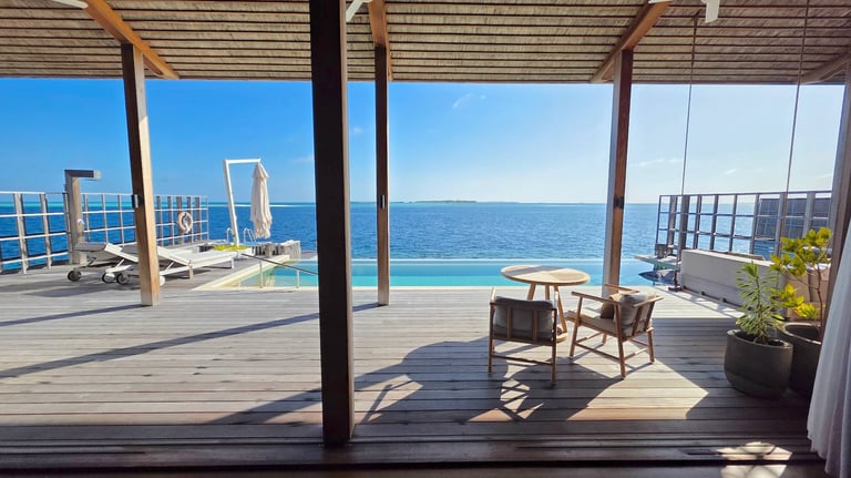 kudadoo maldives outdoor terrace